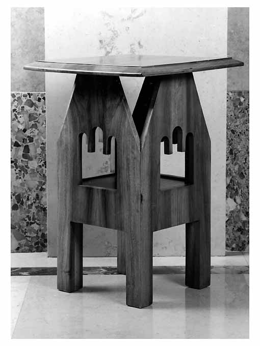 tavolino, opera isolata di Cambellotti Duilio (sec. XX)