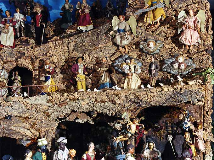 angeli adoranti Cristo (statuetta di presepio, insieme) - produzione Italia meridionale (seconda metà sec. XIX)