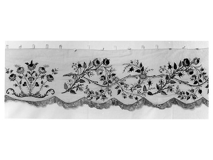 tovaglia d'altare - manifattura pugliese (secc. XIX/ XX)