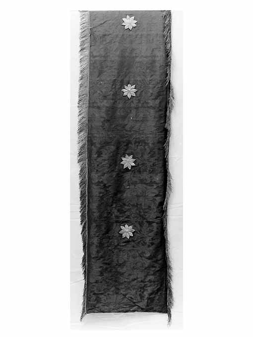 parato, frammento - manifattura pugliese (secc. XIX/ XX)