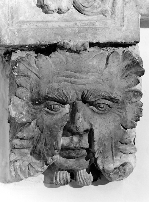 mascherone (decorazione plastico-architettonica, serie) - ambito Italia meridionale (sec. XVI)
