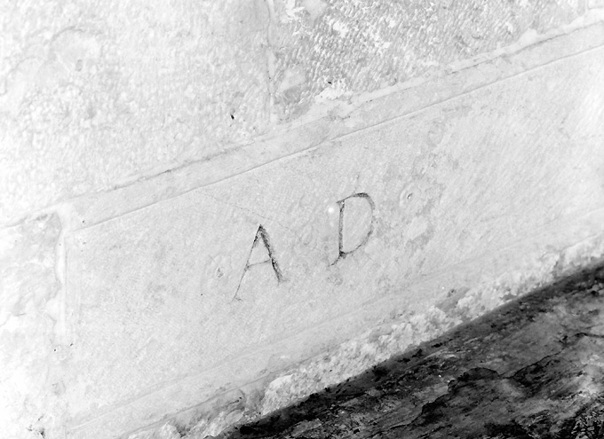 lapide documentaria, frammento - ambito pugliese (sec. XVII)