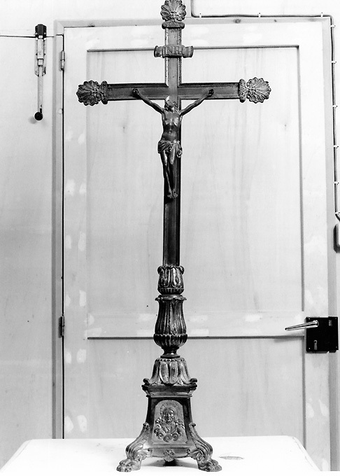 Cristo crocifisso (croce d'altare) - ambito italiano (primo quarto sec. XX)