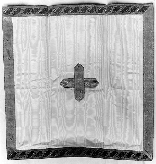 velo di calice, elemento d'insieme - manifattura Italia meridionale (seconda metà sec. XIX)