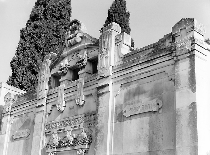 decorazione plastica, complesso decorativo - ambito Italia meridionale (sec. XX)