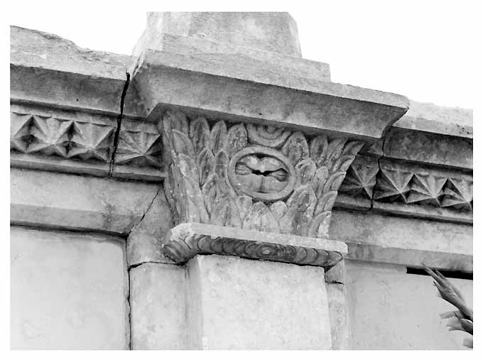 capitello di parasta, opera isolata - ambito Italia meridionale (inizio sec. XX)