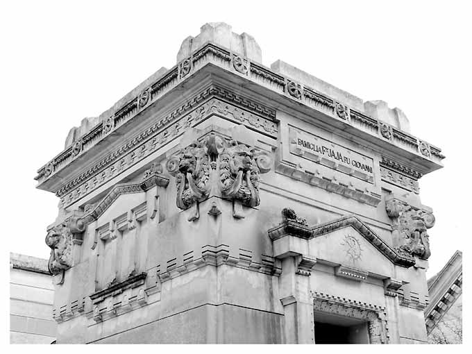 decorazione plastica, complesso decorativo di Jaia Florenzo - ambito Italia meridionale (sec. XX)