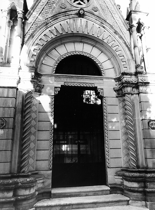 portale - ambito Italia meridionale (sec. XX)