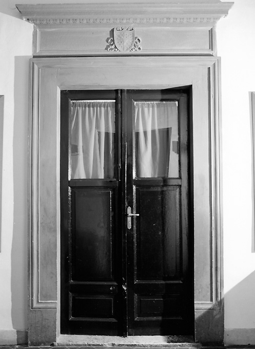 stemma gentilizio famiglia Guevara (mostra di porta) - ambito Italia meridionale (seconda metà sec. XVII)