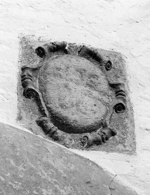 stemma gentilizio (scultura) - ambito Italia meridionale (secc. XVII/ XVIII)