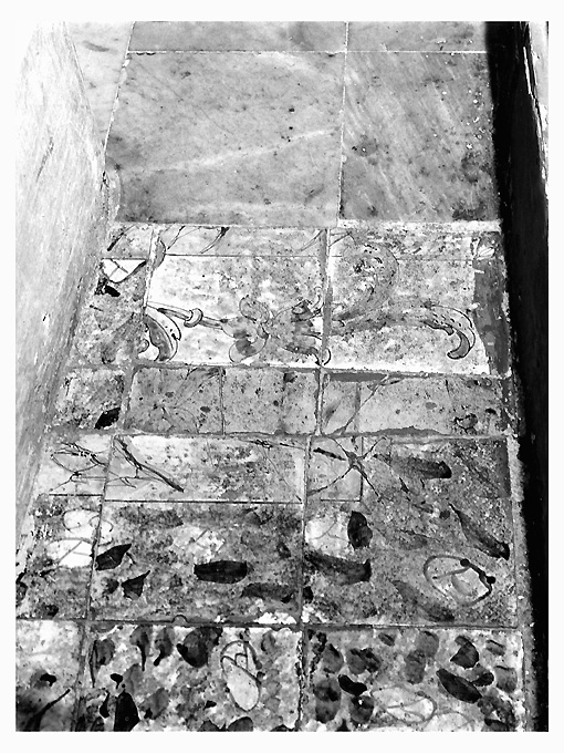 pavimento, frammento - ambito napoletano (prima metà sec. XVIII)