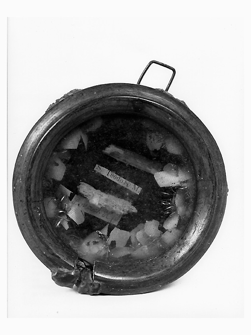 reliquiario a capsula - a medaglione - manifattura salentina (seconda metà sec. XIX)