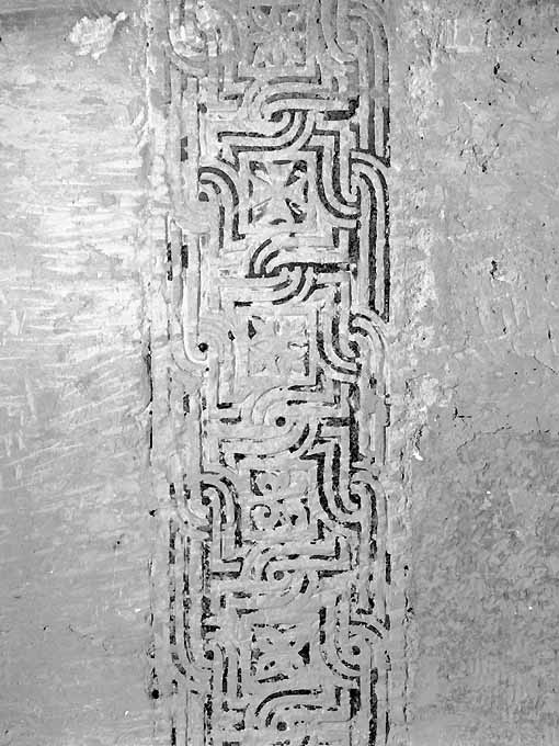 decorazione plastica, frammento - ambito pugliese (fine/inizio, fine/inizio secc. XI/ XII, secc. XI/ XII)