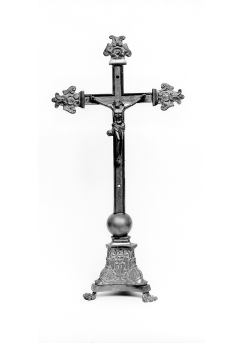 croce d'altare - ambito Italia meridionale (primo quarto sec. XX)