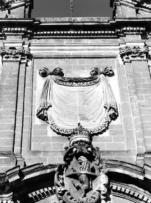 drappo (rilievo) - ambito salentino (sec. XVIII)