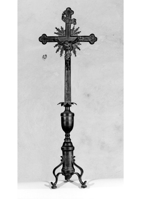 croce d'altare - manifattura salentina (prima metà sec. XX)