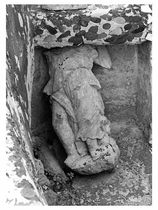 angelo (statua, elemento d'insieme) - ambito salentino (seconda metà sec. XVI)