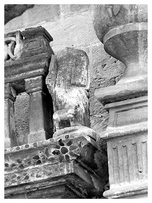 San Luca (statua, elemento d'insieme) - ambito salentino (prima metà sec. XVI)