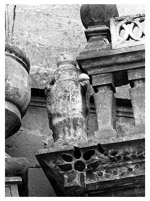 Santo (statua, elemento d'insieme) - ambito salentino (prima metà sec. XVI)