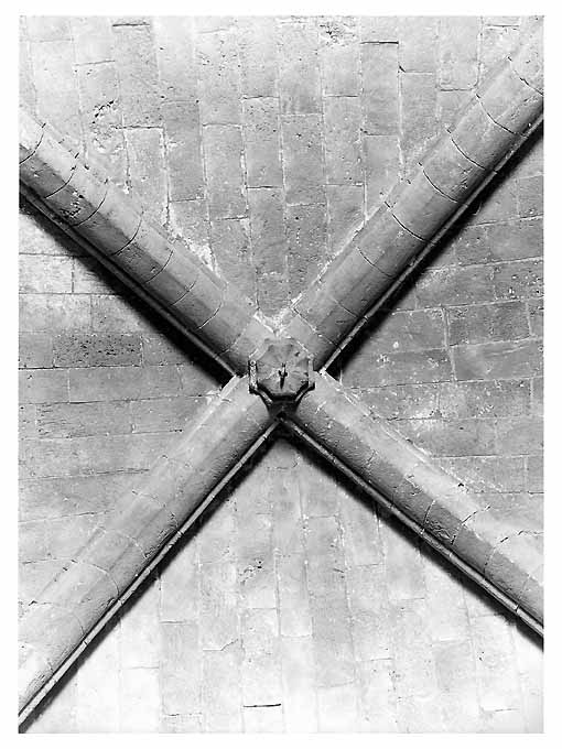 chiave di volta - ambito pugliese (secondo quarto sec. XIV)