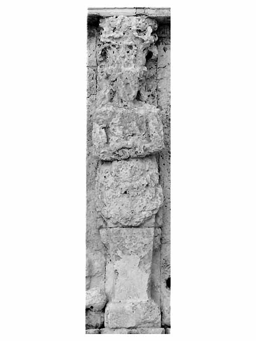 cariatide (cariatide, elemento d'insieme) - ambito salentino (sec. XVI)