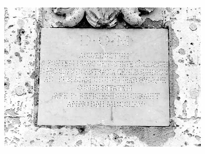 lapide documentaria - ambito salentino (sec. XVIII)