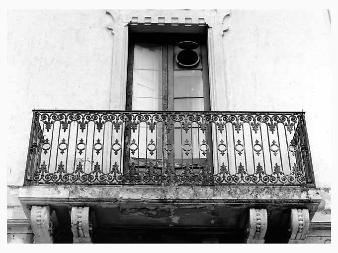 ringhiera - ambito salentino (primo quarto sec. XX)