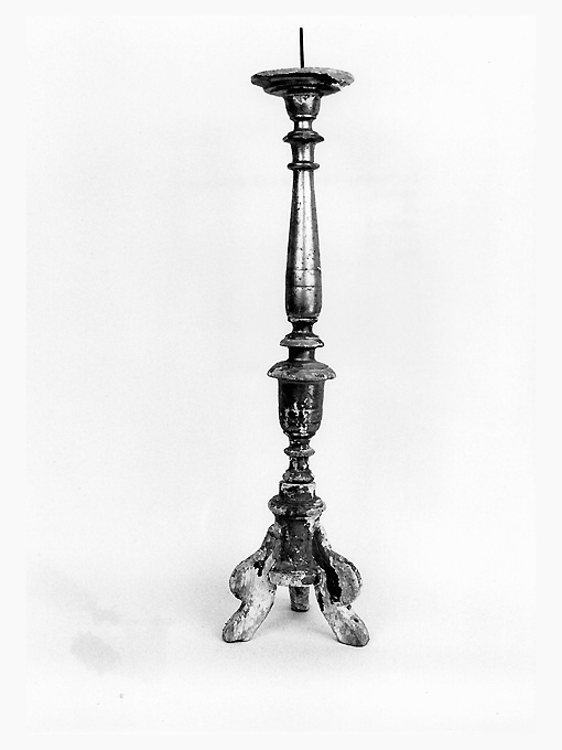 candeliere, serie - manifattura salentina (sec. XIX)