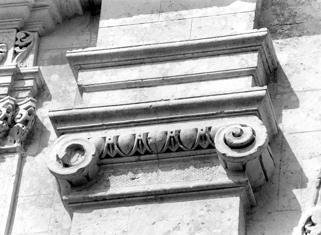 semicapitello, serie - ambito salentino (sec. XVIII)