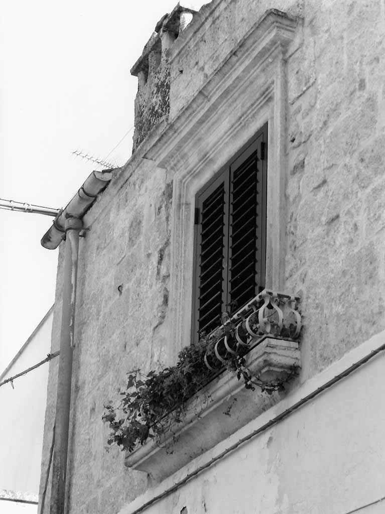 mostra di finestra - ambito salentino (prima metà sec. XVII)