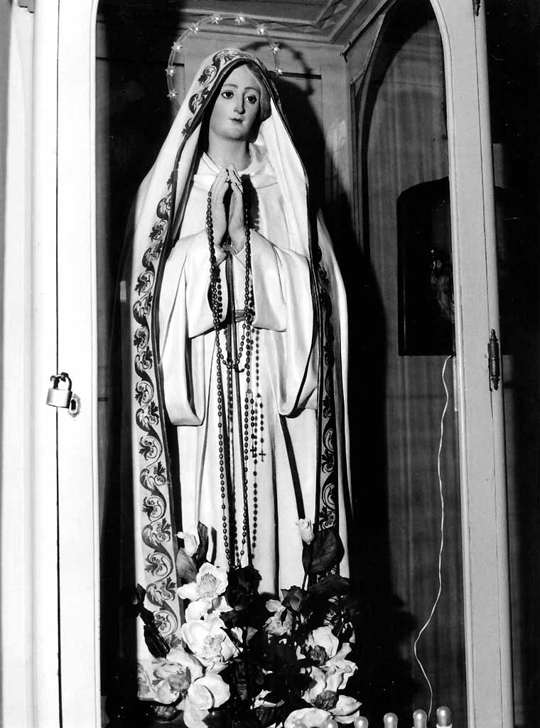 Madonna Immacolata (statua) di Manzo Giuseppe (sec. XX)