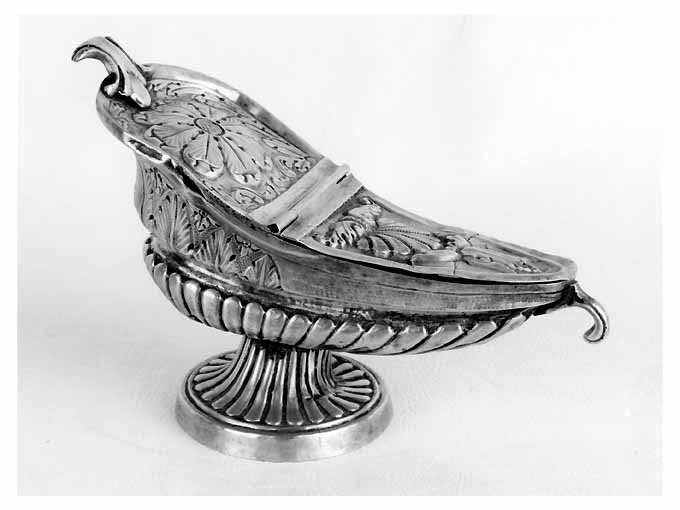 navicella portaincenso - a galeone di A.P - manifattura napoletana (sec. XIX)