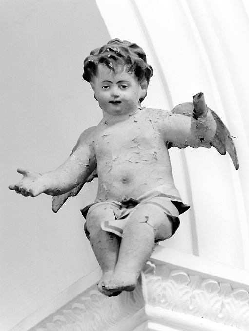 putto alato (statua) - bottega salentina (prima metà sec. XX)