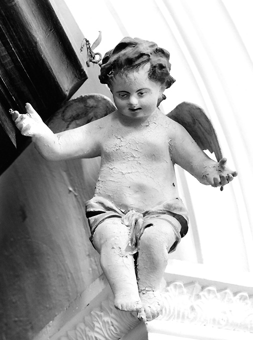 putto alato (statua) - bottega salentina (prima metà sec. XX)