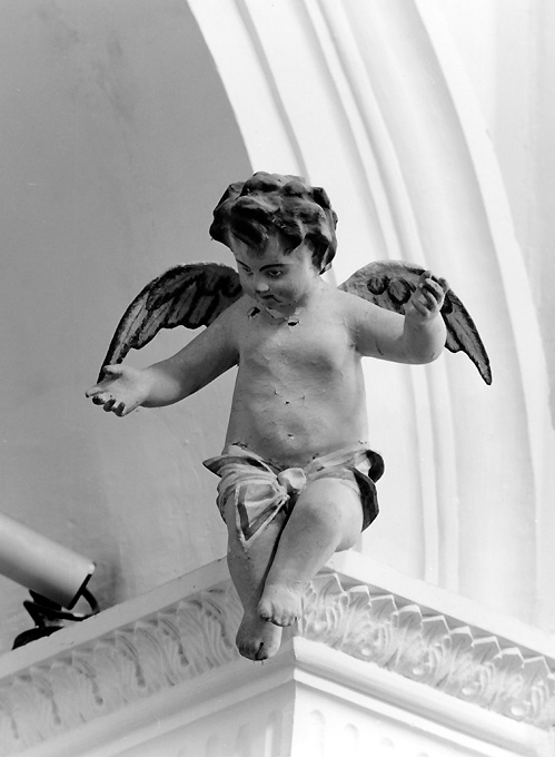 putto alato (statua) - bottega salentina (prima metà sec. XX)