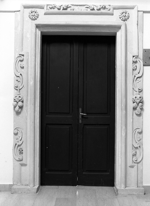 portale - ambito salentino (prima metà sec. XVIII)