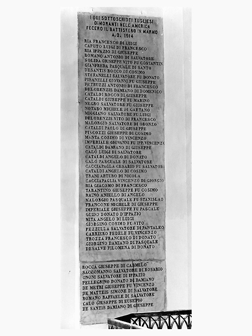 lapide, opera isolata - ambito pugliese (sec. XX)