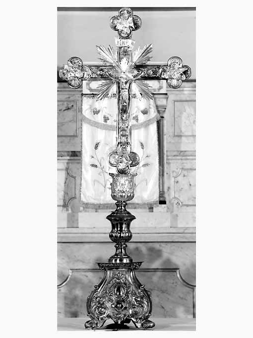 Cristo crocifisso (croce d'altare) - ambito salentino (sec. XX)