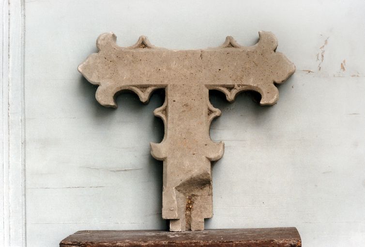 croce, frammento - ambito Italia meridionale (primo quarto sec. XX)