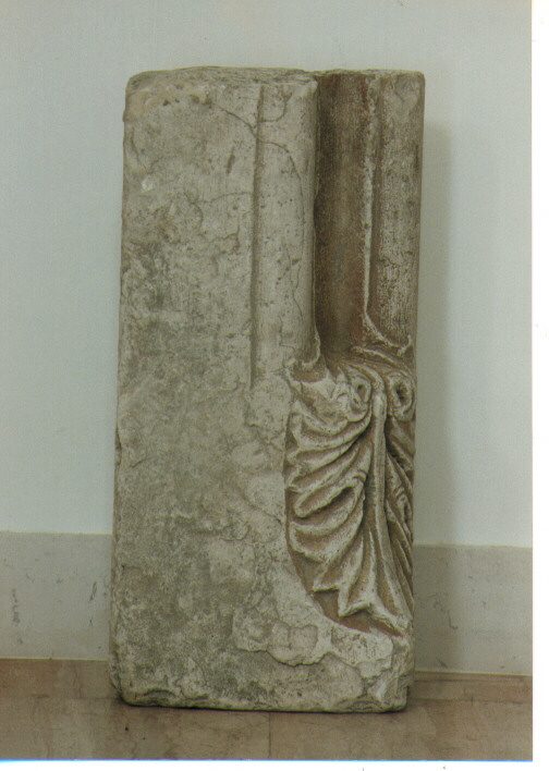 stipite, elemento d'insieme - ambito Italia meridionale (sec. XIII)