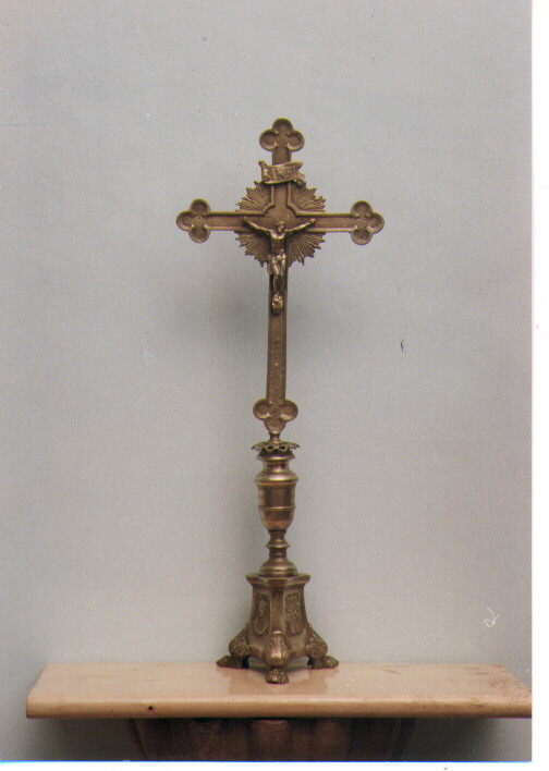 croce d'altare - ambito Italia meridionale (fine/inizio secc. XIX/ XX)