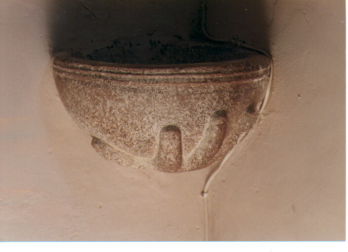 acquasantiera da parete - ambito Italia meridionale (sec. XVIII)