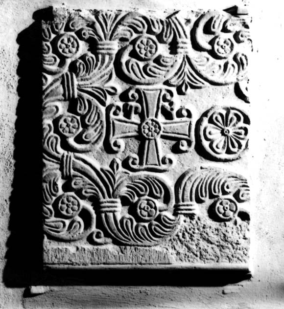 rilievo, frammento - ambito longobardo (secc. VII/ VIII)