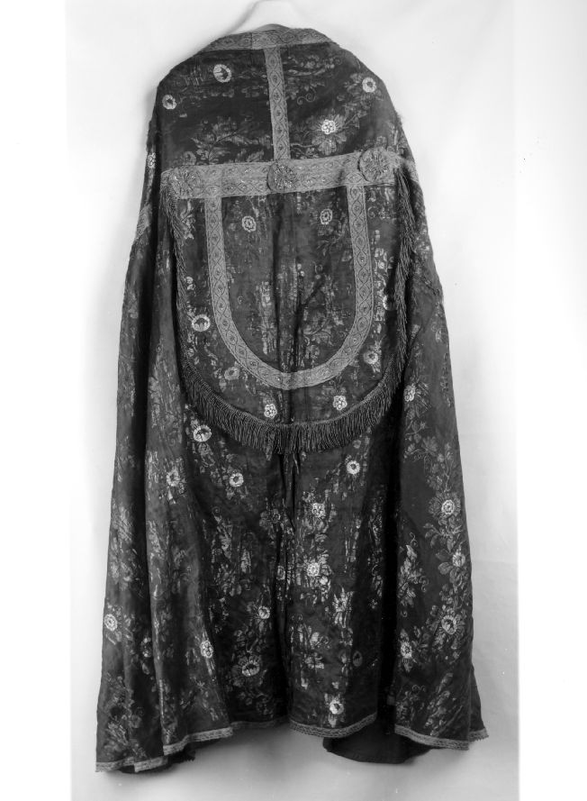 piviale - ambito Italia meridionale (seconda metà sec. XIX)