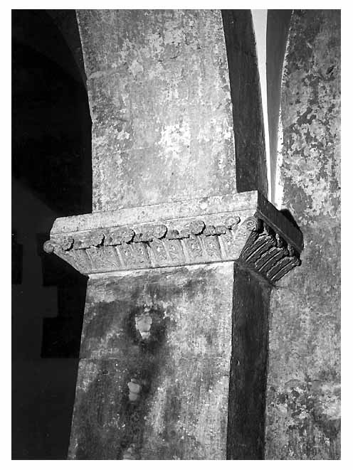 capitello di Bartolomeo di Nicola (attribuito) (sec. XIII)