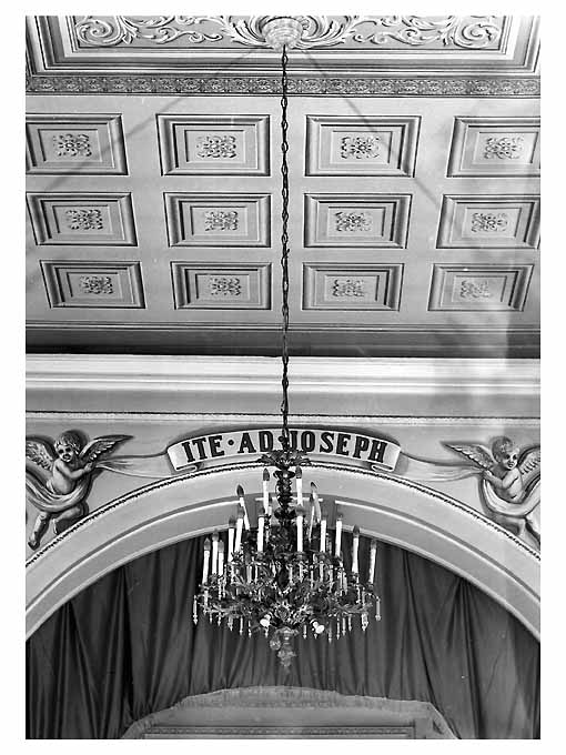 candelabro - produzione Italia meridionale (prima metà sec. XIX)