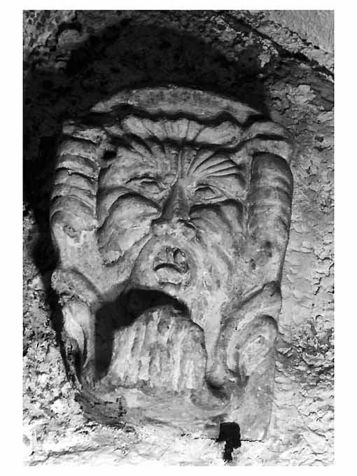 mascherone (chiave d'arco, serie) - ambito pugliese (secc. XVII/ XVIII)