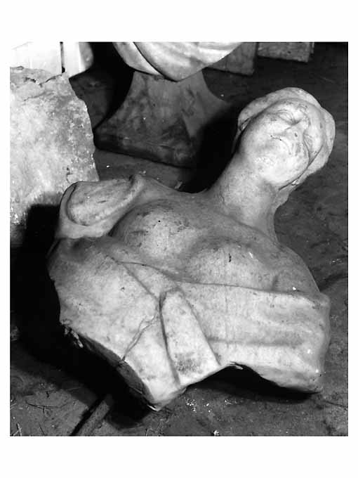 figura muliebre, busto femminile (busto, elemento d'insieme) - ambito Italia meridionale (secc. XVIII/ XIX)