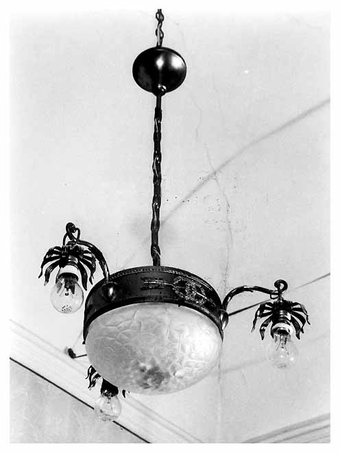 lampadario - ambito Italia meridionale (inizio sec. XX)