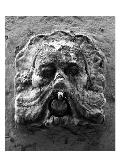 mascherone (rilievo) - produzione pugliese (sec. XIX)